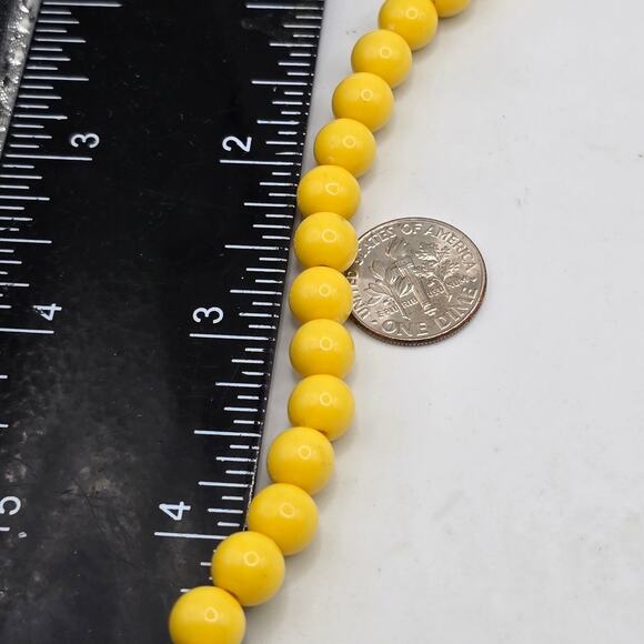 Vintage Necklace Beaded Faceted Lucite Acrylic Yellow Silver Accents 18" 1980s - Picture 6 of 8